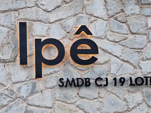 lasersign-sinalizacao-e-projetos-empresa-brasilia-letras-caixa-1920x1080-condominio-ipe