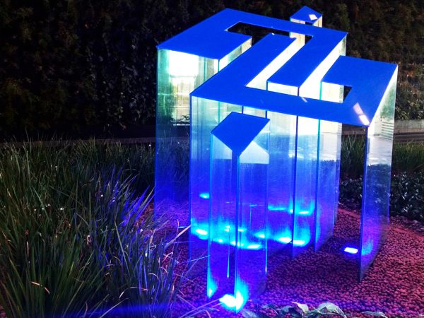 lasersign-sinalizacao-e-projetos-empresa-brasilia-projetos-especiais-logo-acrilico-1920x1080-banco-do-brasil