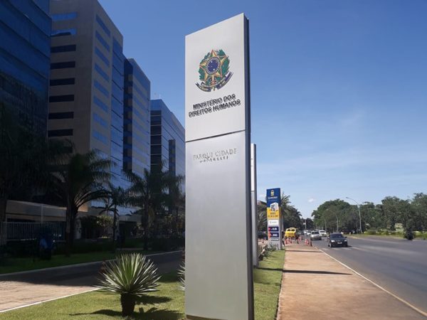 lasersign-sinalizacao-e-projetos-empresa-brasilia-totens-1920x1080-ministerio-dos-direitos-humanos