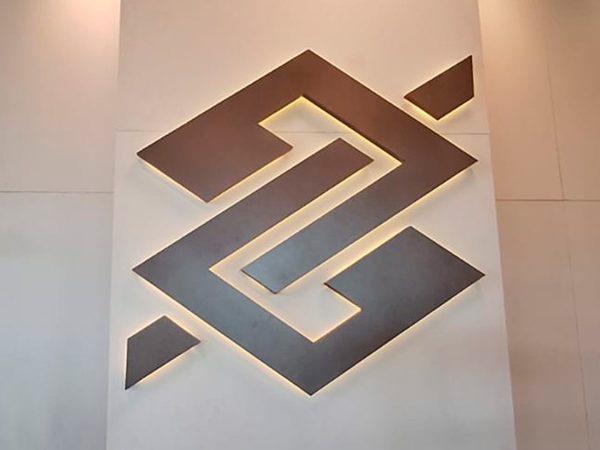 lasersign-sinalizacao-e-projetos-empresa-letreiros-em-acrilico-e-pvc-brasilia-1920x1080-banco-do-brasil