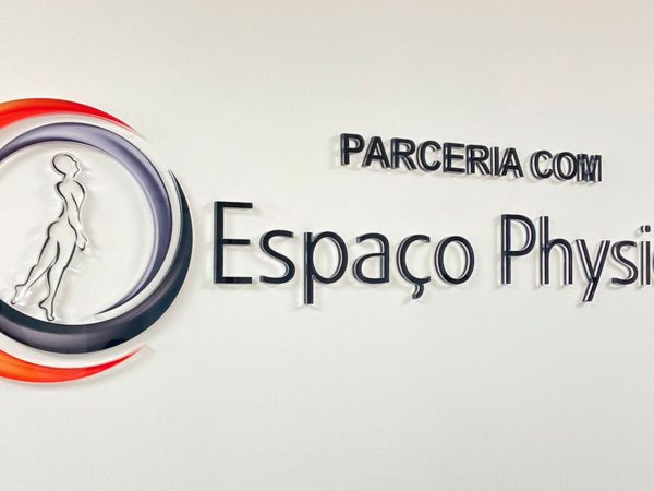 lasersign-sinalizacao-e-projetos-empresa-letreiros-em-acrilico-e-pvc-brasilia-1920x1080-parceria-com-espaco-p