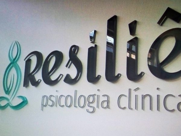 lasersign-sinalizacao-e-projetos-empresa-letreiros-em-acrilico-e-pvc-brasilia-1920x1080-resilie-psicologia